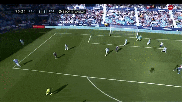 Levante vs Espanyol 1-1: Bất phân thắng bại, Javi Puado sút góc xa mở bàn, Dani Gomez đánh đầu góc hẹp kịp chia điểm