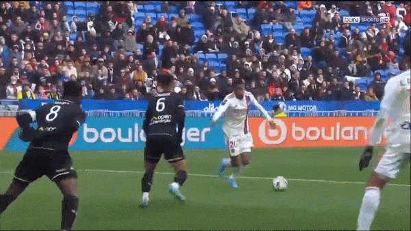 Lyon vs Angers 3-2: Moussa Dembele sớm tỏa sáng cú đúp, Pereira Lage, Sofiane Boufal gỡ hòa nhưng Tete chốt hạ 3 điểm