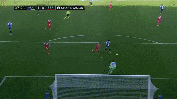 Alaves vs Espanyol 2-1: Miguel Fuente khai bàn, Raul Tomas gỡ hòa trên chấm penalty, Gonzalo Escalante ghi bàn quyết định, Yangel Herrera nhận thẻ đỏ
