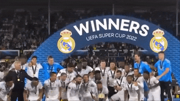 Real Madrid vs Eintracht Frankfurt 2-0: Alaba đệm bóng mở bàn, Vinicius kiến tạo, Benzema chốt hạ danh hiệu UEFA Super Cup cho HLV Ancelotti