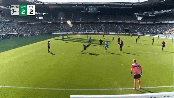Werder Bremen vs Stuttgart 2-2: Niclas Fullkrug mở tỷ số, Endo Wataru gỡ hòa, Silas Mvumpa lập công, Oliver Burke kịp cứu thua phút bù giờ