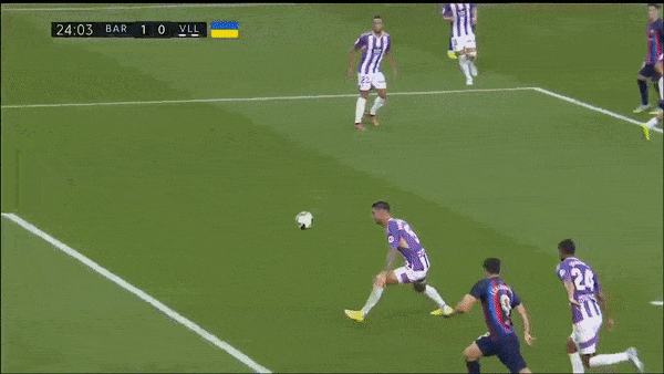 Barcelona vs Valladolid 4-0: Sao Lewandowski rực sáng cú đúp, Pedri, Sergi Roberto góp công chiến thắng đậm đà