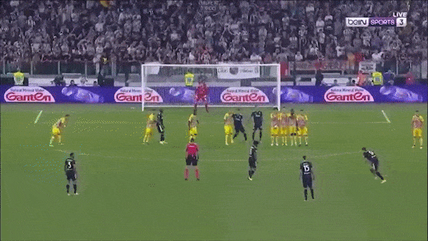 Juventus vs Spezia 2-0: Vlahovic sút phạt siêu phẩm, tân binh Arkadiusz Milik ghi bàn đầu tiên cho Juve