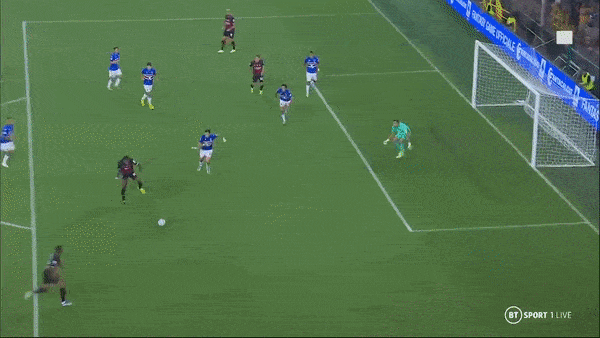 Sampdoria vs AC Milan 1-2: Junior Messias sút xa mở bàn, Filip Duricic gỡ hòa, Olivier Giroud chốt hạ chiến thắng trên chấm penalty, Rafael Leao nhận thẻ đỏ
