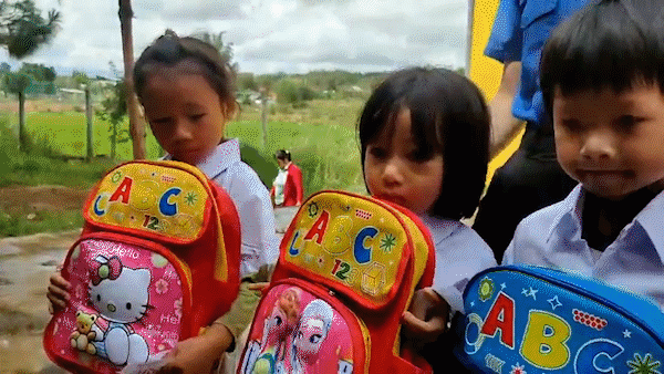 “Áo trắng đến trường” đến với học sinh khó khăn vùng cao Đắk Nông