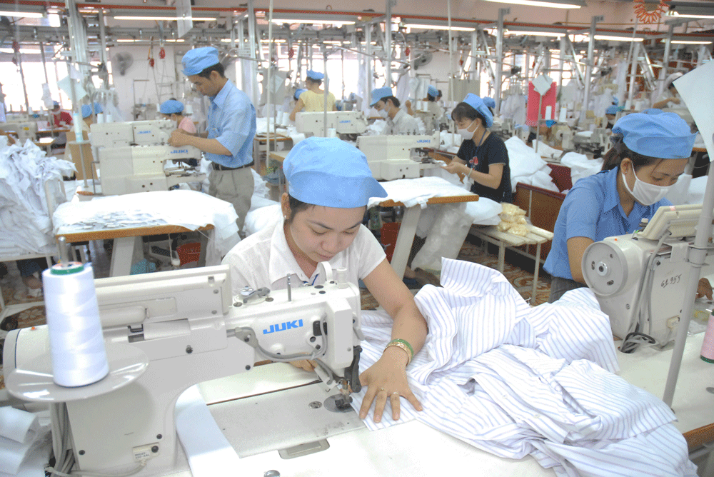 Ready-made garment production for domestic consumption and export in Ho Chi Minh City. (Photo: SGGP)