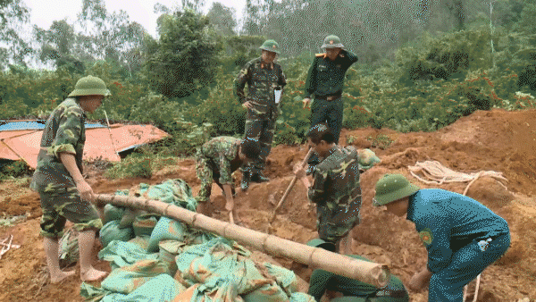 Hà Tĩnh xử lý 2 quả bom còn sót lại sau chiến tranh