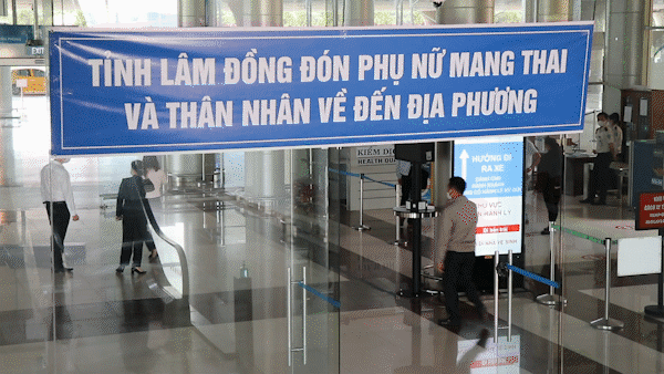 Lâm Đồng tổ chức 3 chuyến bay đón thai phụ về quê sinh con