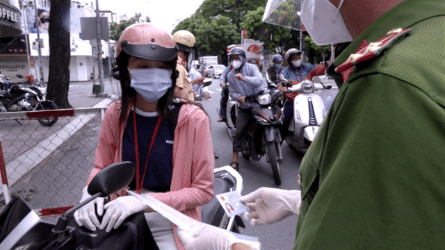 HCMC to continue fining violations to travel restrictions