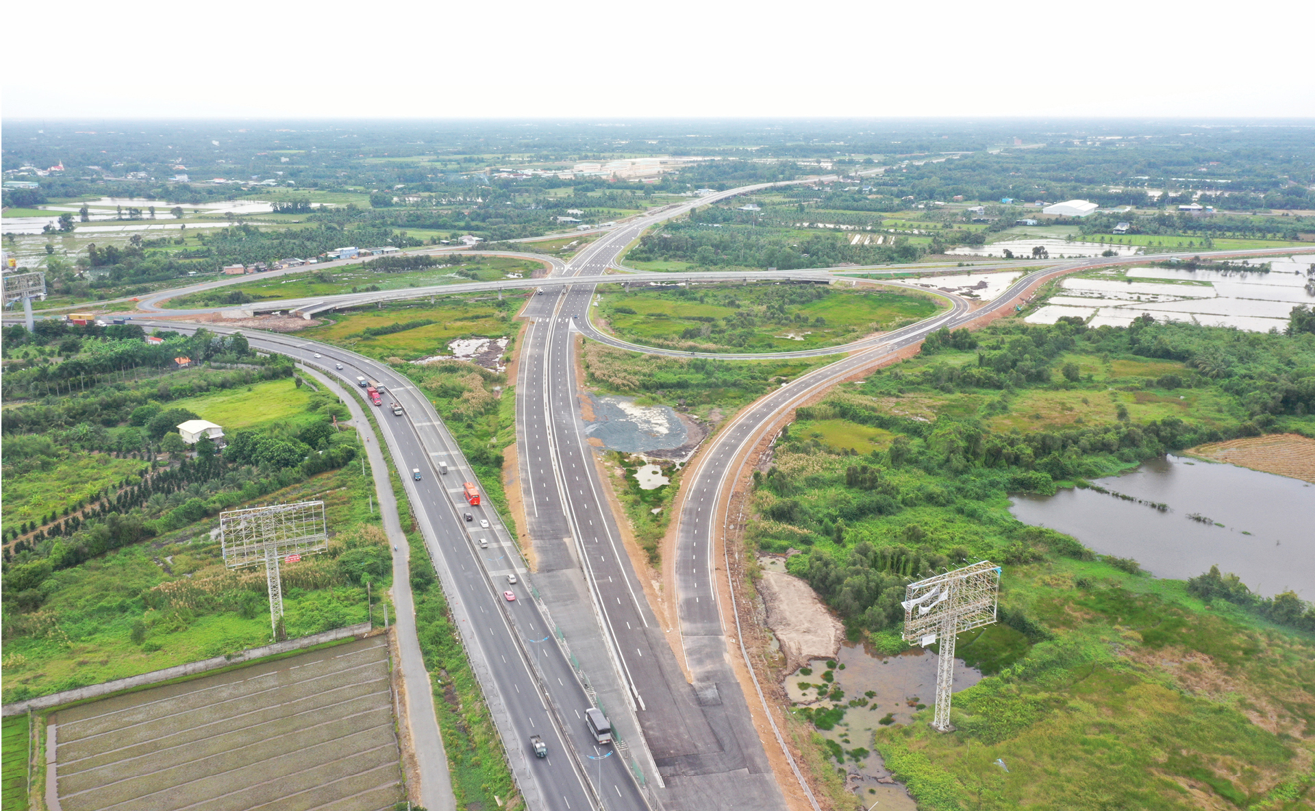 Cao tốc Trung Lương - Mỹ Thuận trước ngày thông xe ảnh 2