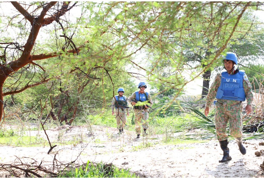 Những người lính mũ nồi xanh bắt 'đất cằn nở hoa' trên đất Abyei ảnh 2