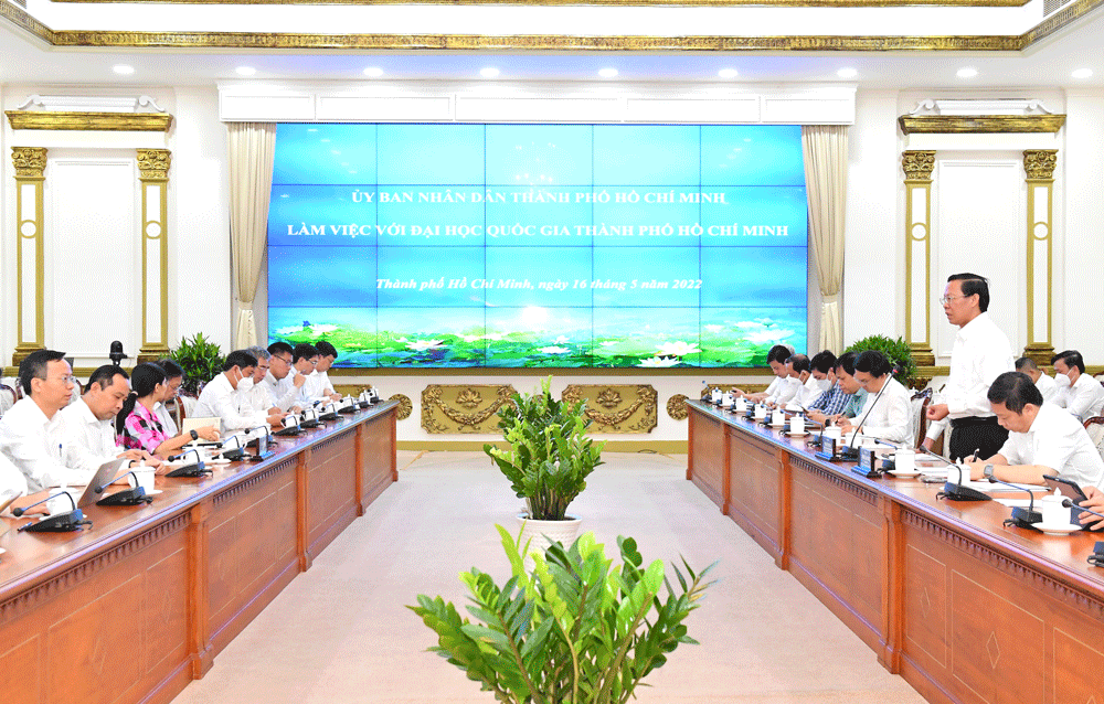 HCMC cooperating with VNU-HCMC for sustainable development ảnh 1