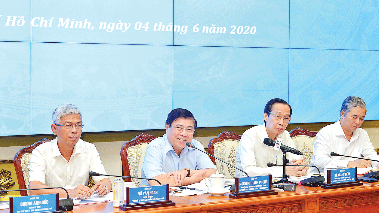 Vừa phòng chống dịch, vừa có giải pháp phục hồi kinh tế ảnh 1