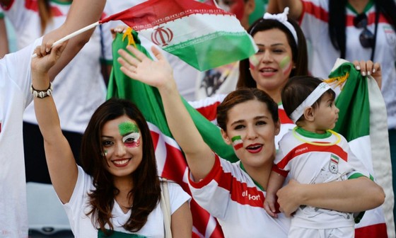 Người đẹp trên khán đài World Cup ảnh 7