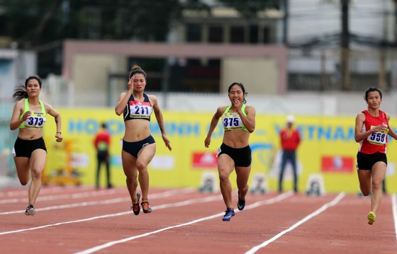 Giải điền kinh quốc tế TPHCM 2018: Các tuyển thủ Việt Nam thắng dễ ảnh 2