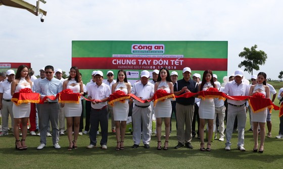 Giải golf từ thiện Báo Công an TPHCM 2018: Cùng chung tay giúp người nghèo đón Tết ảnh 1
