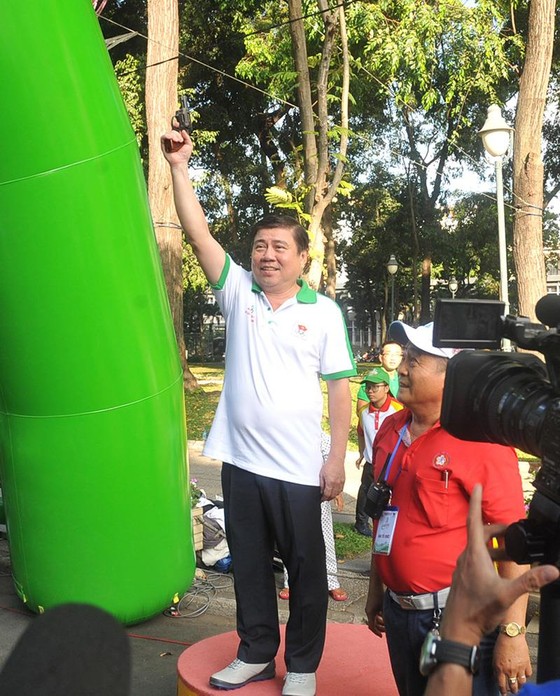 TPHCM tổ chức Ngày chạy Olympic "Vì sức khoẻ toàn dân": Hơn 20.000 người tham dự ảnh 1