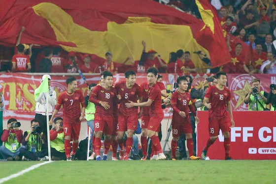 Vỡ òa cảm xúc ảnh 3