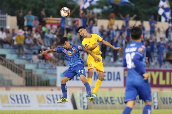 Cầm chân nhau, Quảng Nam và Nam Định xếp áp chót ảnh 2