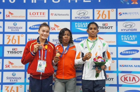 Quách Thị Lan bất ngờ được trao HCV Asiad 2018 ảnh 1