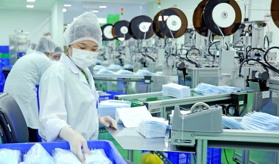 Doanh nghiệp sẽ giải bài toán thiếu lao động ra sao khi mở cửa trở lại nền kinh tế? ảnh 1