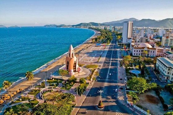 Tháng 6-2022, Việt Nam có thể mở cửa hoàn toàn đón khách quốc tế ảnh 1
