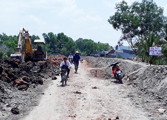Nhiều công trình thi công “rùa bò” ở Cà Mau ảnh 1