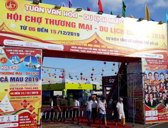 Khai mạc Hội chợ thương mại và du lịch Cà Mau 2019 ảnh 1