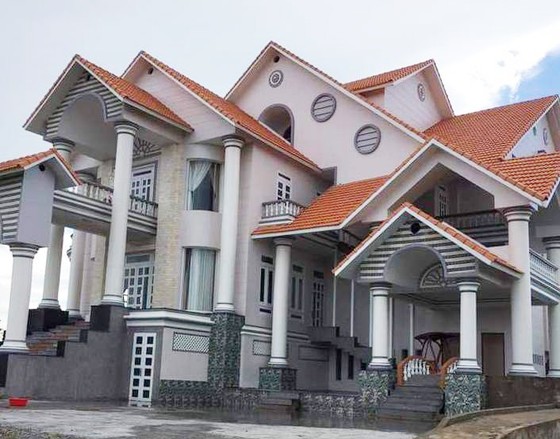 Xác minh thông tin biệt thự 'đại gia' Sông Đốc bị trúng đạn ảnh 1