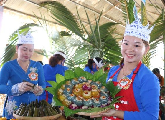 Cà Mau: Nhiều nghệ nhân tham gia Ngày hội bánh dân gian Nam Bộ ảnh 1