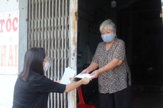 Hơn 100 ngày trao yêu thương giữa mùa giãn cách ảnh 2