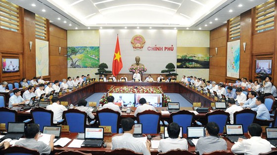 Thủ tướng: Một bộ phận cán bộ chính quyền còn để tai tiếng ảnh 2
