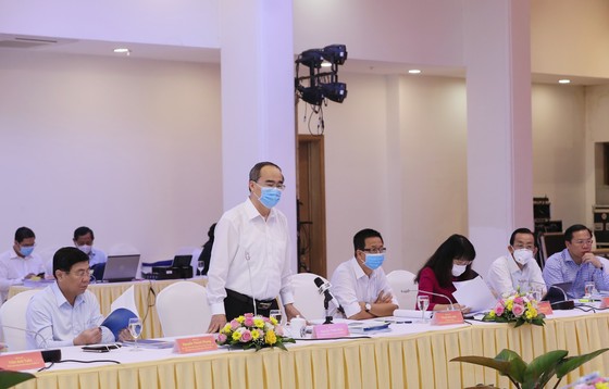 Cần thiết có giải pháp đột phá cho các 'đầu tàu' kinh tế ảnh 2