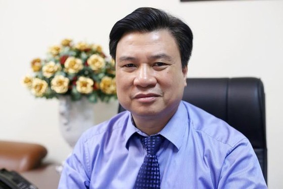 Thứ trưởng Bộ GD-ĐT giải thích về vụ “lùm xùm” liên quan SGK lớp 1 ảnh 1