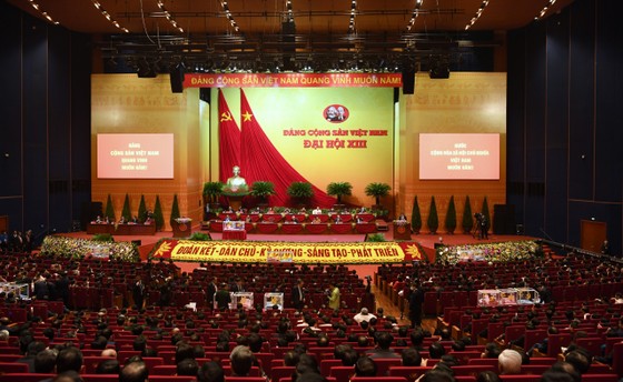 Ngày 31-1, bầu Bộ Chính trị, Tổng Bí thư, Ban Bí thư ảnh 1