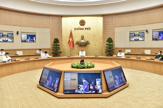 Thủ tướng Chính phủ triệu tập họp trực tuyến khẩn cấp với tỉnh Bắc Giang, Bắc Ninh ảnh 1