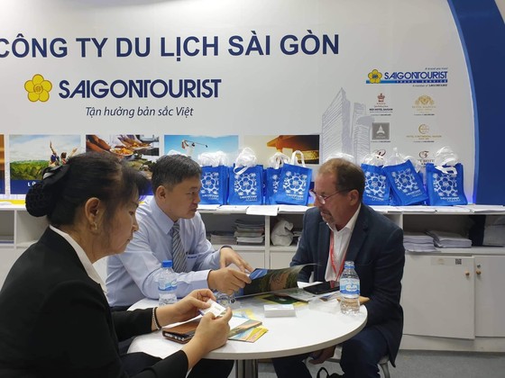 Khách tấp nập đặt mua tour du lịch vào ngày cuối ITE HCMC 2019 ảnh 2