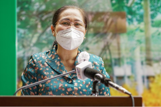 Chủ tịch HĐND TPHCM Nguyễn Thị Lệ: 'Lực lượng tuyến đầu phác họa bức tranh đẹp giữa đời thường' ảnh 1