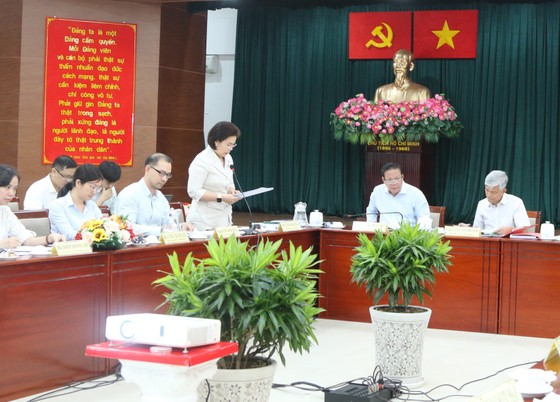 Tại sao đến quận 6 lại không mua, không ăn, không chơi được gì? ảnh 1
