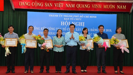 Bí thư Thành ủy TPHCM Nguyễn Thiện Nhân: Nhân sự cho đại hội Đảng các cấp đang rất cấp bách ảnh 1