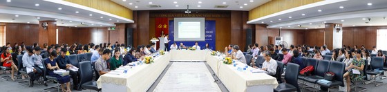 Luật mới vẫn chưa loại bỏ được tiêu cực trong công tác cán bộ ảnh 2