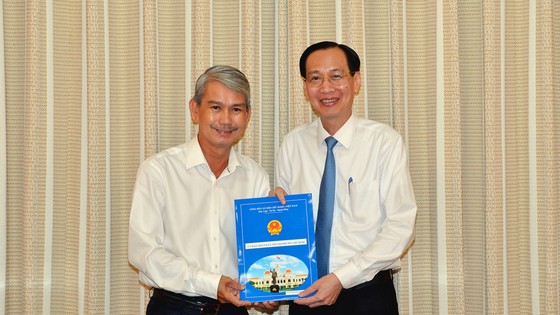 Bà Nguyễn Việt Hòa làm Tổng Giám đốc SATRA ảnh 2