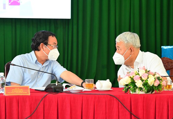 Bí thư Thành ủy TPHCM Nguyễn Văn Nên: TP cần mở cửa từng bước, mở tới đâu quản lý được tới đó ảnh 1