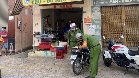 Đồng Nai: Xử phạt 18 người tập thể dục vi phạm quy định phòng chống dịch Covid-19 ảnh 1