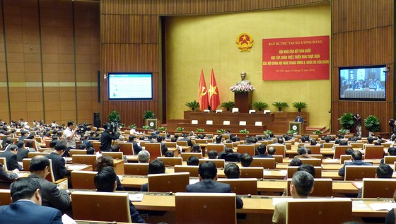 Chức vụ càng cao càng phải gương mẫu nêu gương ảnh 2