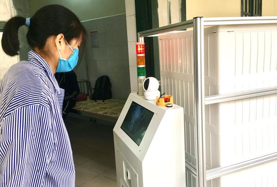 Chế tạo thành công robot vận chuyển trong các khu vực cách ly dịch Covid-19 ảnh 2