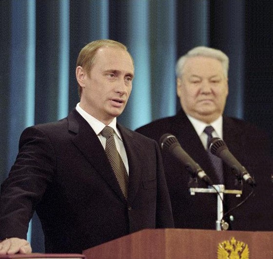 Cuốn sách bị xé về Putin đến với bạn đọc Việt Nam ảnh 2