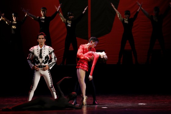 Chương trình nghệ thuật 'Tổ khúc Ballet Carmen' ảnh 1