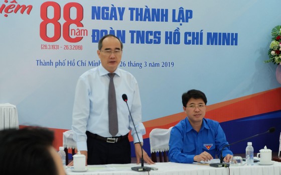 Bí thư Thành ủy TPHCM Nguyễn Thiện Nhân thăm và chúc mừng Thành đoàn TPHCM ảnh 1