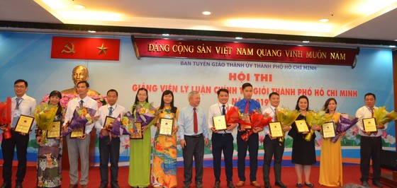 13 giảng viên lý luận chính trị giỏi tranh tài ảnh 1